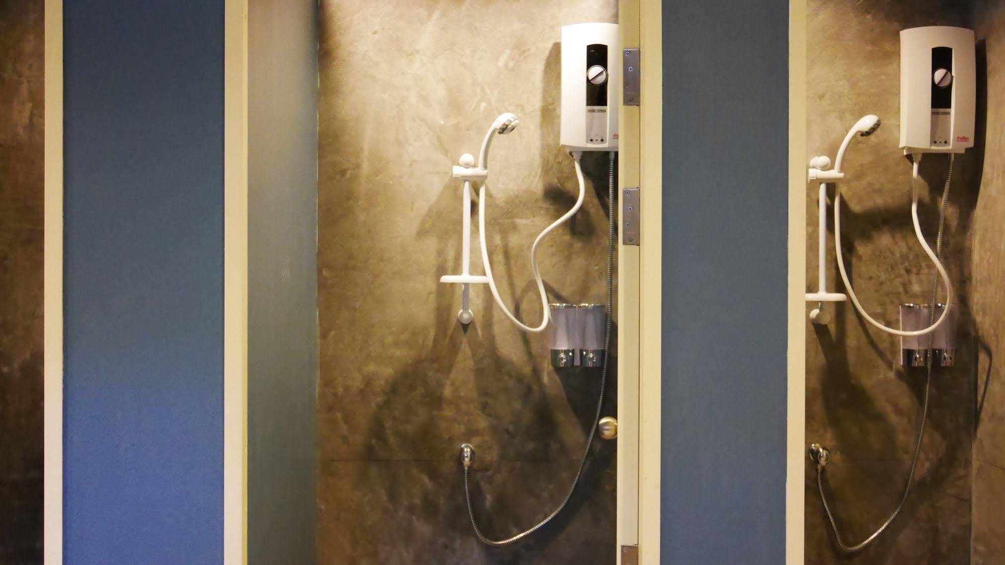 Amity Poshtel Hostel Krabi Ngoại thất bức ảnh