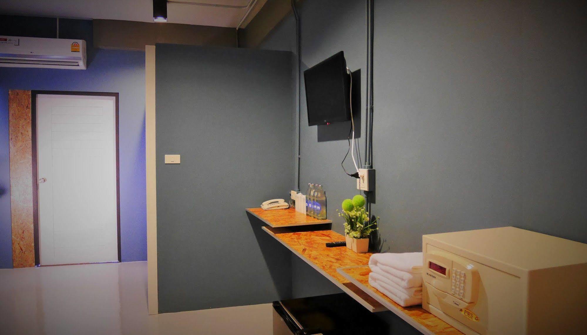 Amity Poshtel Hostel Krabi Ngoại thất bức ảnh